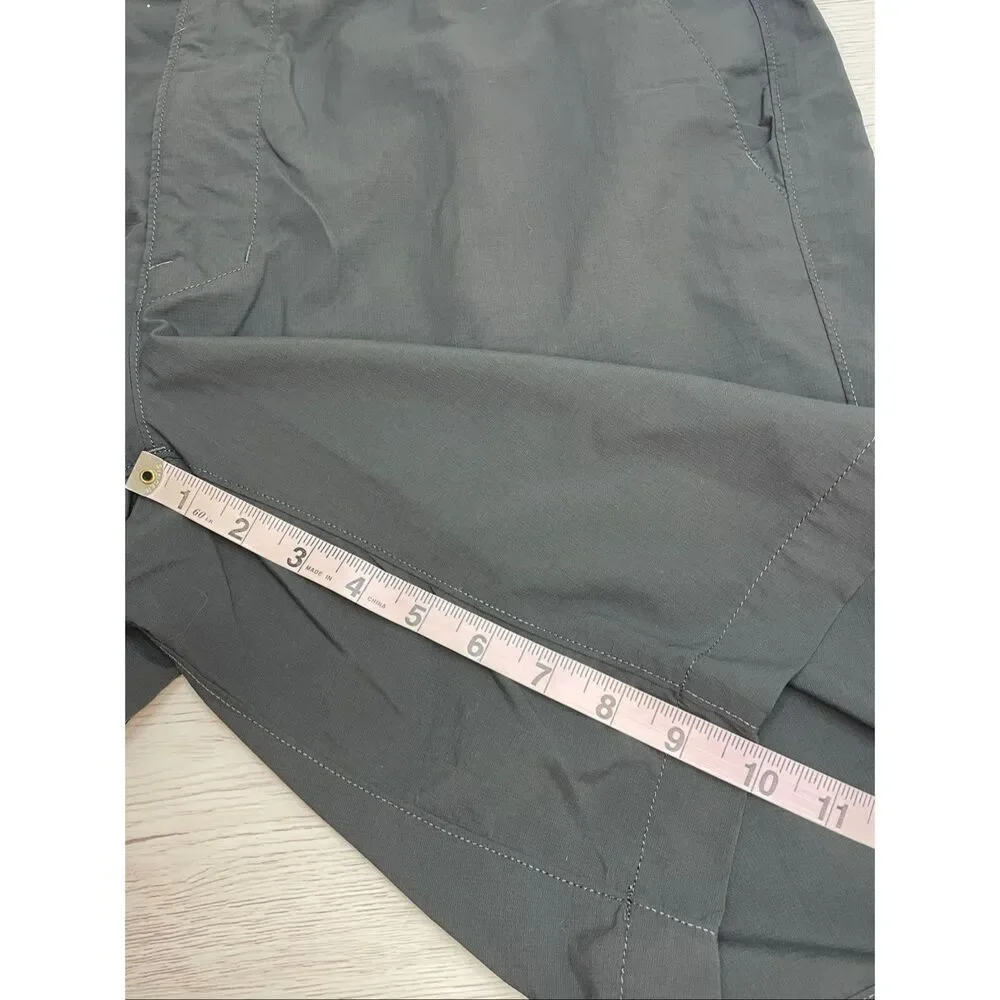 The North Face Men’s Shorts Dark Gray Size 38